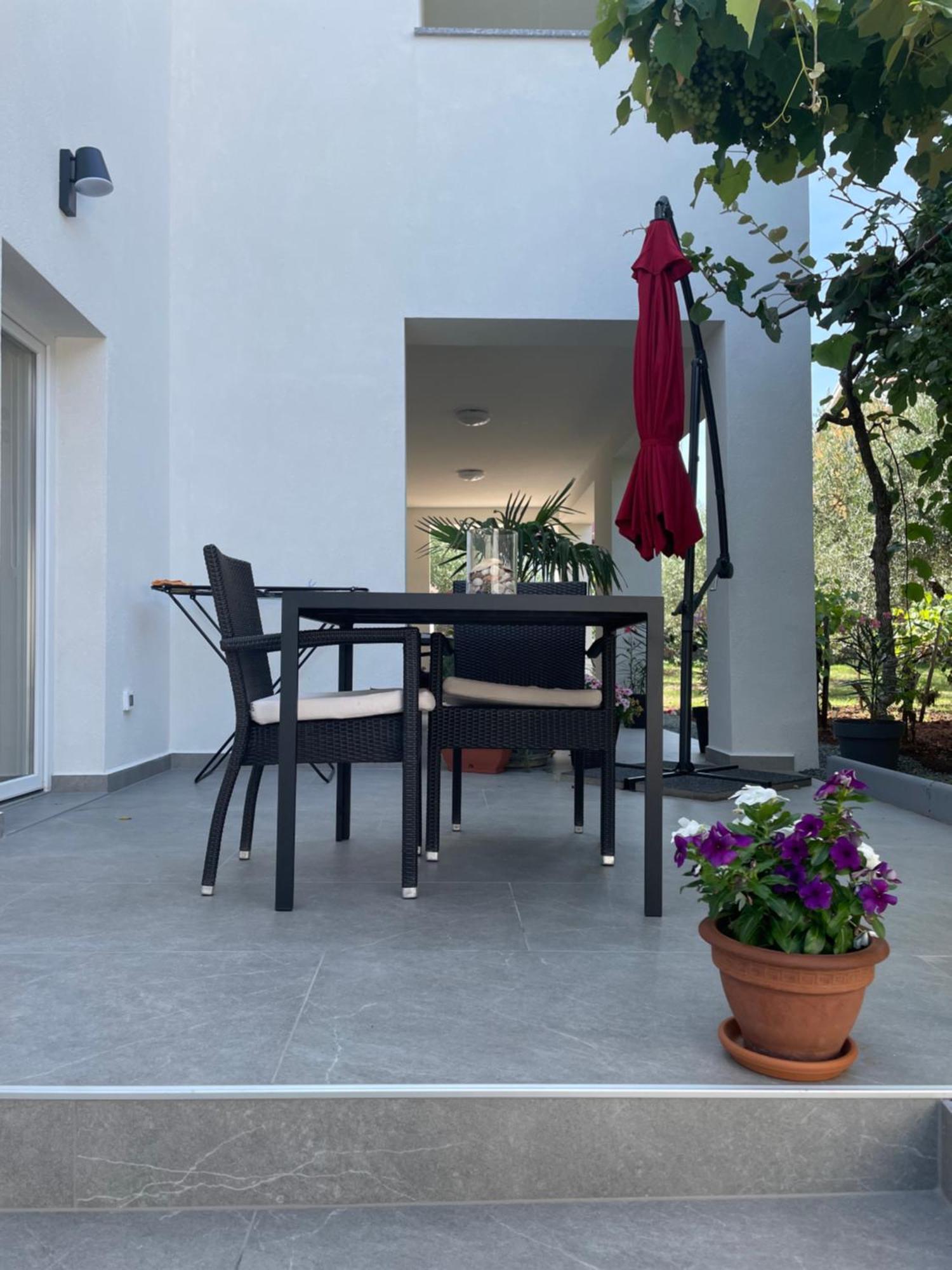 Apartmani Stellar Malinska Exterior photo